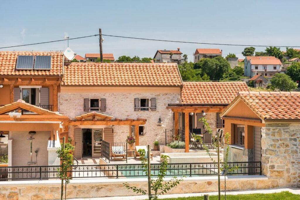 Villa Hirundo Rustica Skradin
