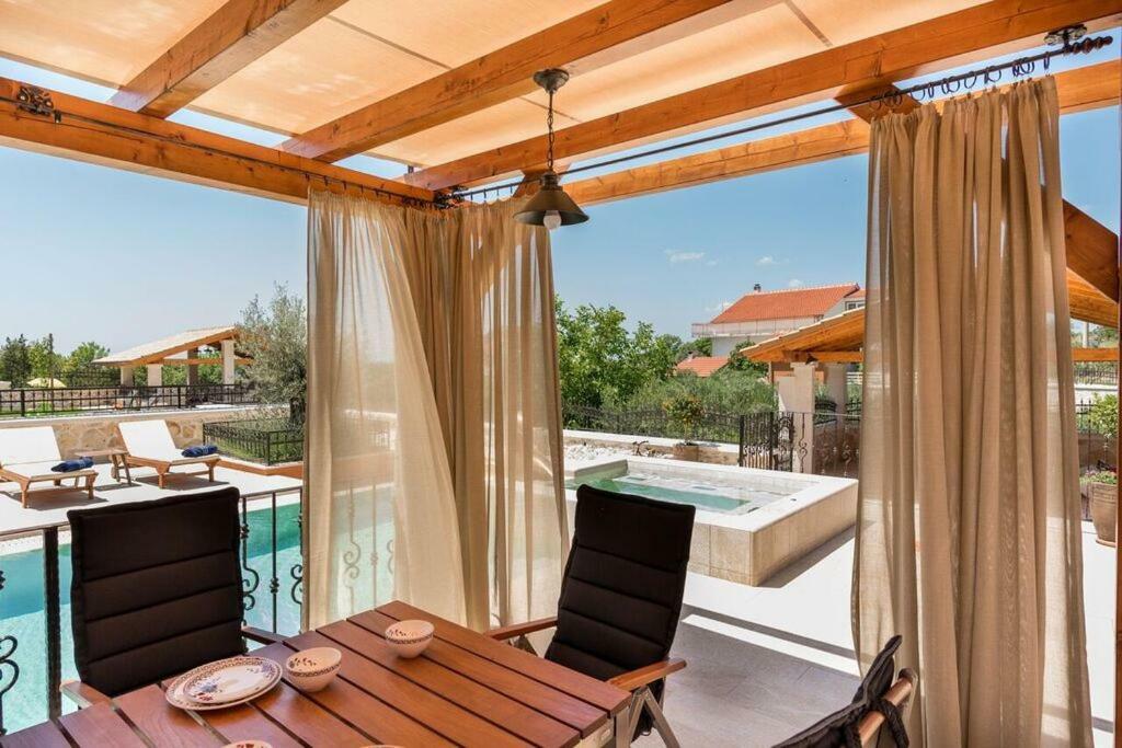 Villa Hirundo Rustica *